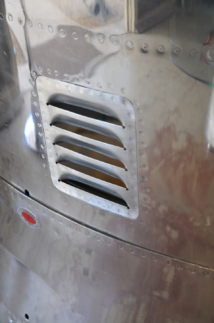 Bar "capot moteur arrière" de Superconstellation - Vendu Bar "capot moteur arrière" de Superconstellation - Vendu