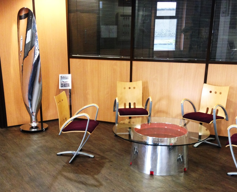 Coffee table "Mirage III" et pale Constellation Coffee table "Mirage III" et pale Constellation